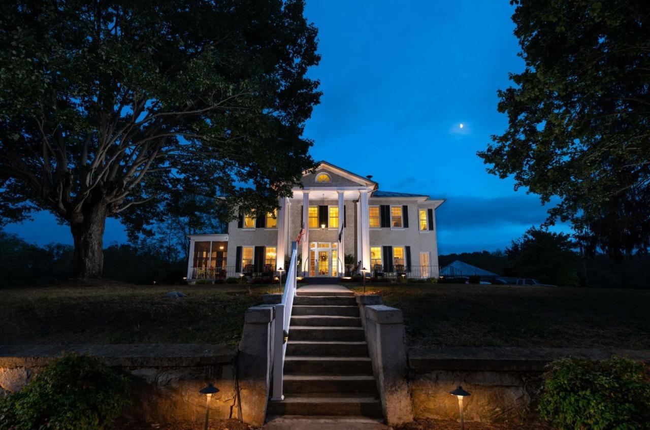 Steeles Tavern Manor Bed & Breakfast Exterior photo